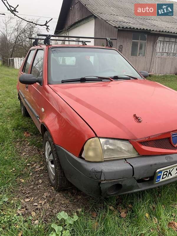 Седан Dacia Solenza 2003 в Вараші