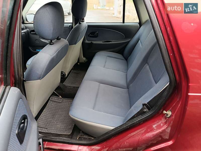 Седан Dacia Solenza 2004 в Вязовке