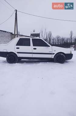 Седан Dacia Solenza 2003 в Виннице