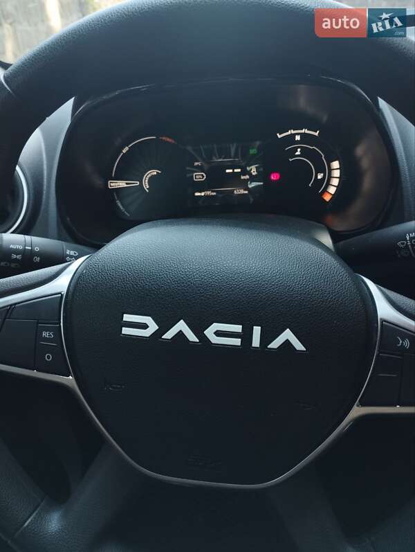 Позашляховик / Кросовер Dacia Spring 2023 в Чернівцях
