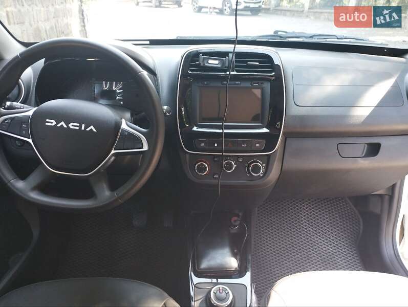 Listing photo 14