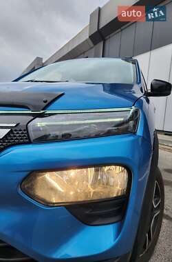 Внедорожник / Кроссовер Dacia Spring 2022 в 