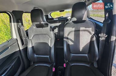 Внедорожник / Кроссовер Dacia Spring 2021 в 