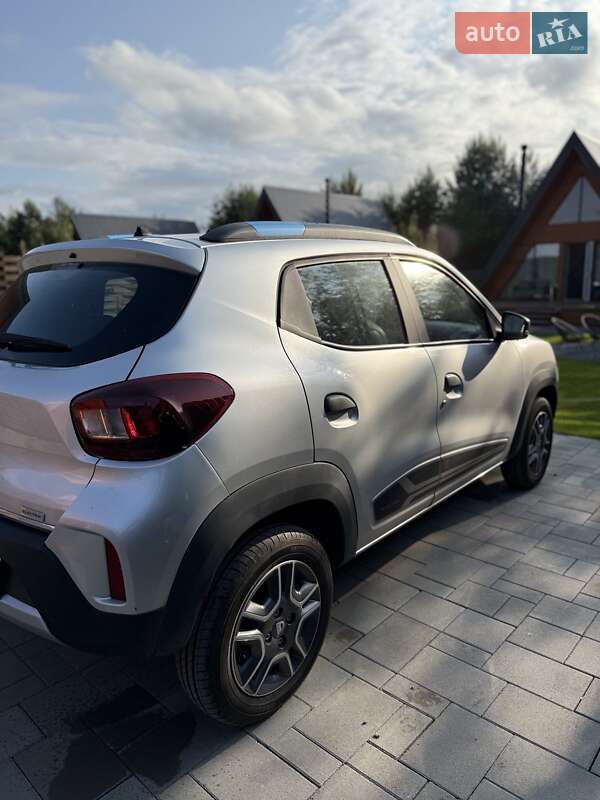 Позашляховик / Кросовер Dacia Spring 2020 в Рівному
