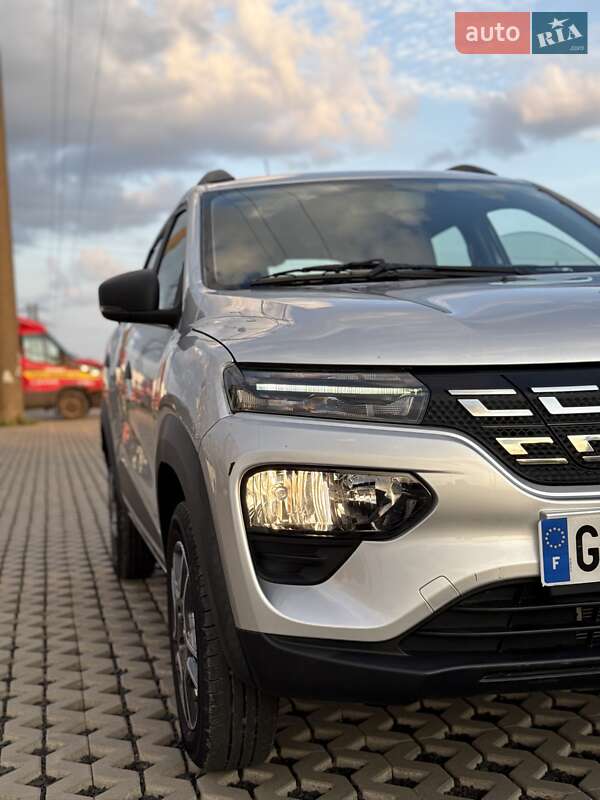 Позашляховик / Кросовер Dacia Spring 2021 в Луцьку