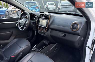 Внедорожник / Кроссовер Dacia Spring 2021 в 