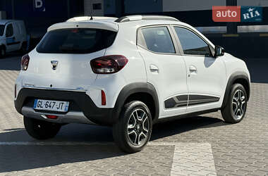 Позашляховик / Кросовер Dacia Spring 2022 в 