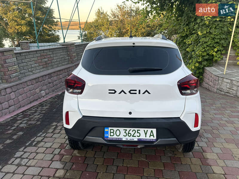 Позашляховик / Кросовер Dacia Spring 2023 в Кременці