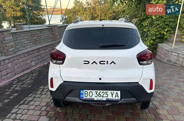 Позашляховик / Кросовер Dacia Spring 2023 в 