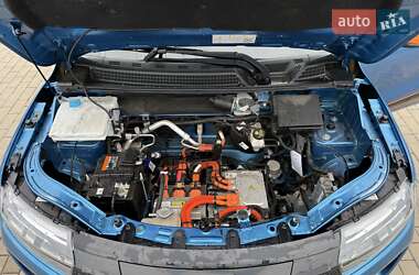 Позашляховик / Кросовер Dacia Spring 2023 в 