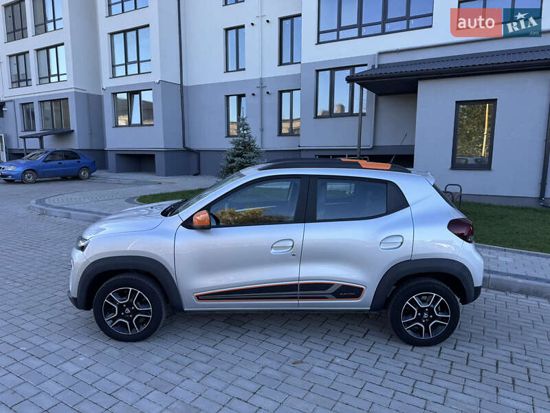 Позашляховик / Кросовер Dacia Spring 2022 в Дубні