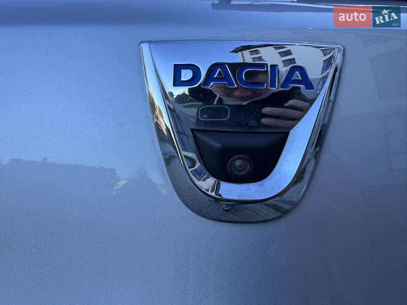 Позашляховик / Кросовер Dacia Spring 2022 в Дубні