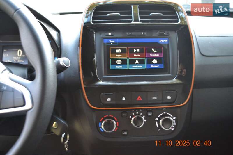 Внедорожник / Кроссовер Dacia Spring 2022 в Глыбокой