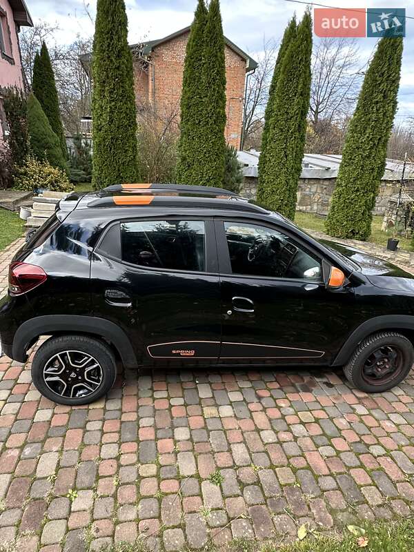 Позашляховик / Кросовер Dacia Spring 2022 в Вигоді