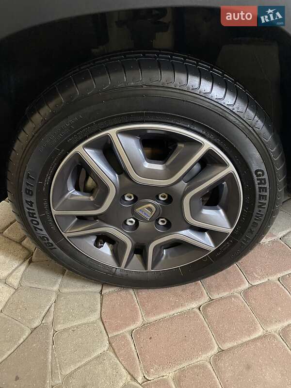 Внедорожник / Кроссовер Dacia Spring 2021 в Коломые