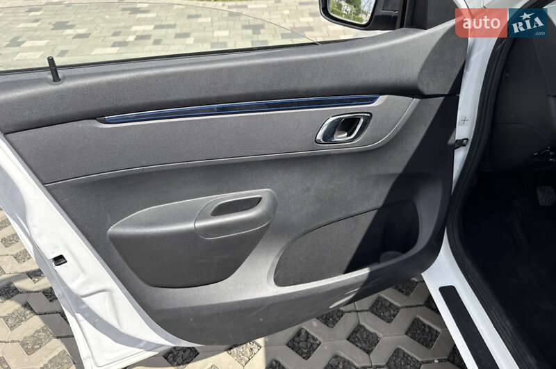 Внедорожник / Кроссовер Dacia Spring 2020 в Киеве