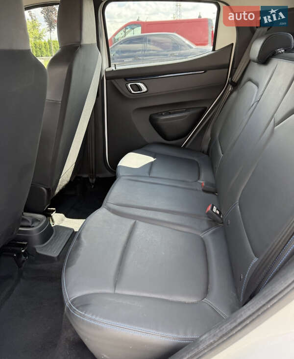 Внедорожник / Кроссовер Dacia Spring 2020 в Киеве