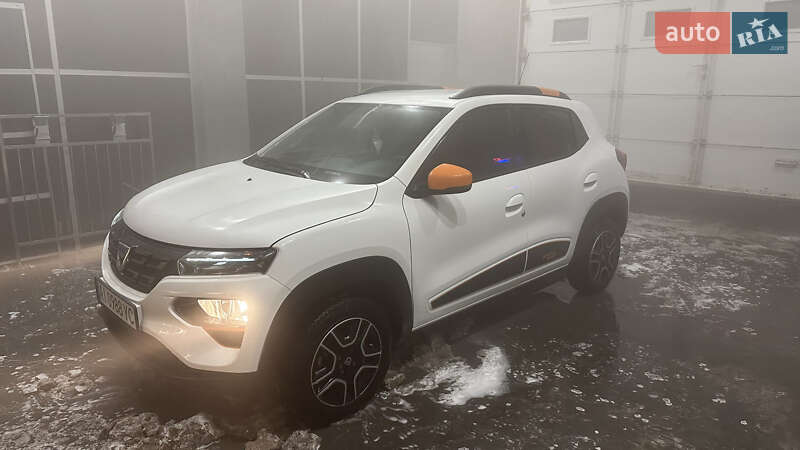 Позашляховик / Кросовер Dacia Spring 2021 в Києві
