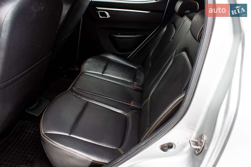 Внедорожник / Кроссовер Dacia Spring 2020 в Львове