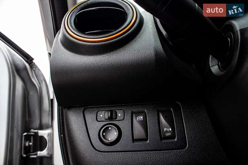 Внедорожник / Кроссовер Dacia Spring 2020 в Львове