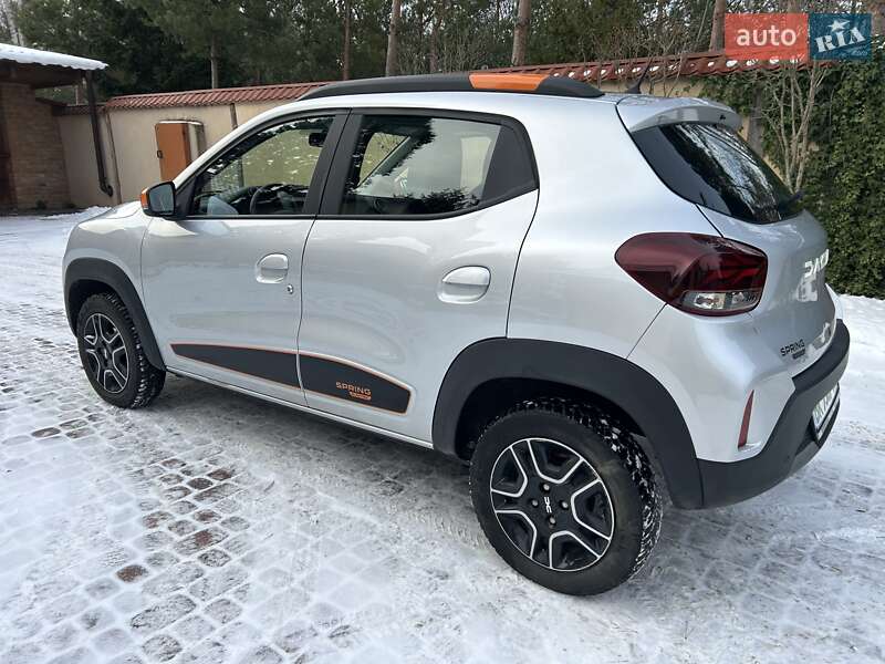 Внедорожник / Кроссовер Dacia Spring 2022 в Ровно