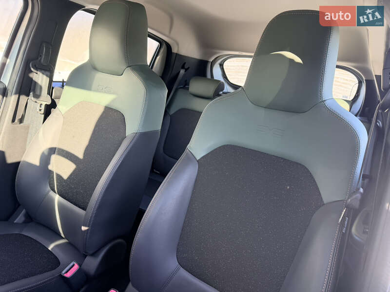 Позашляховик / Кросовер Dacia Spring 2024 в Львові