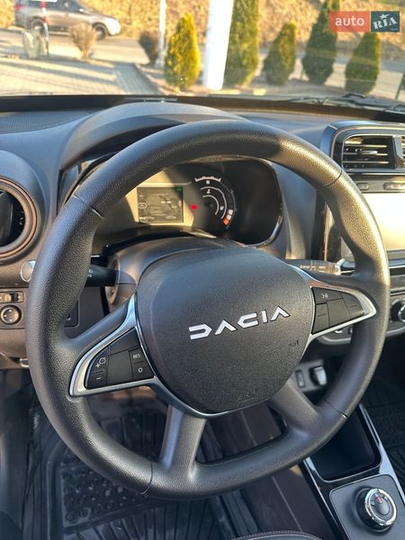 Внедорожник / Кроссовер Dacia Spring 2023 в Выгоде