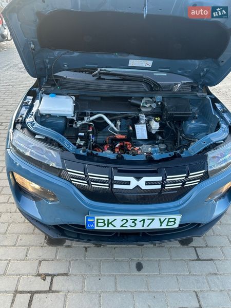 Внедорожник / Кроссовер Dacia Spring 2023 в Выгоде