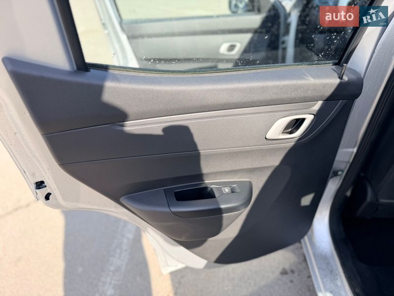 Позашляховик / Кросовер Dacia Spring 2024 в Львові