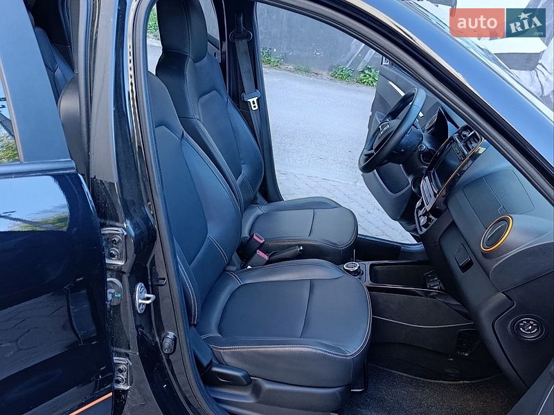 Позашляховик / Кросовер Dacia Spring 2022 в Рівному