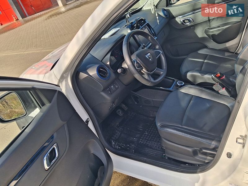 Внедорожник / Кроссовер Dacia Spring 2020 в Калуше
