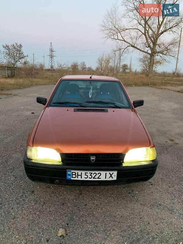 Dacia SuperNova 2003 Dacia SuperNova 2003
