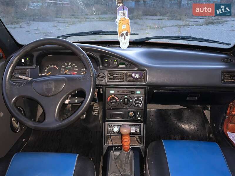 Хэтчбек Dacia SuperNova 2003 в Раздельной