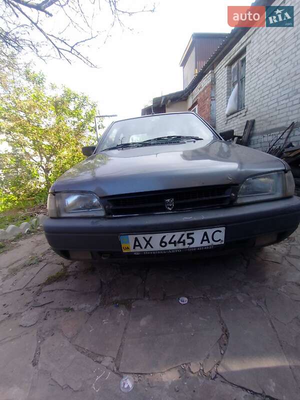 Dacia SuperNova 2003 Dacia SuperNova 2003