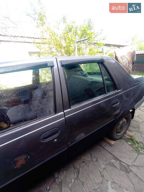 Седан Dacia SuperNova 2003 в Харькове
