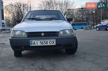 Седан Dacia SuperNova 2003 в 