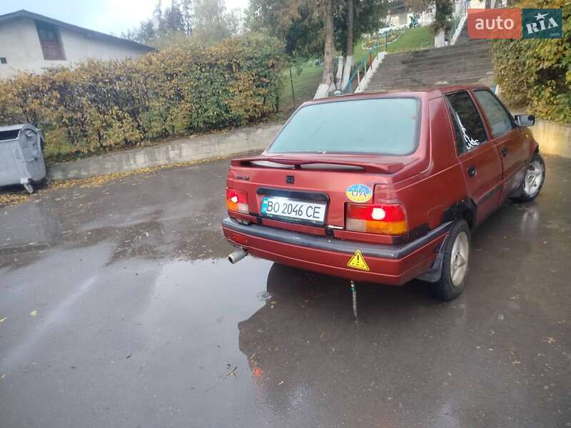 Седан Dacia SuperNova 2003 в Тернополе