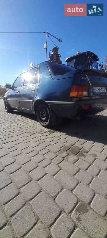 Седан Dacia SuperNova 2003 в Львові