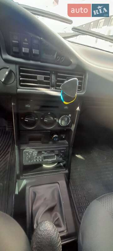 Седан Dacia SuperNova 2003 в Львові