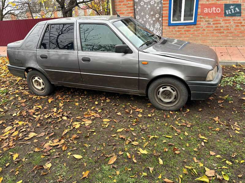 Dacia SuperNova 2003 Dacia SuperNova 2003