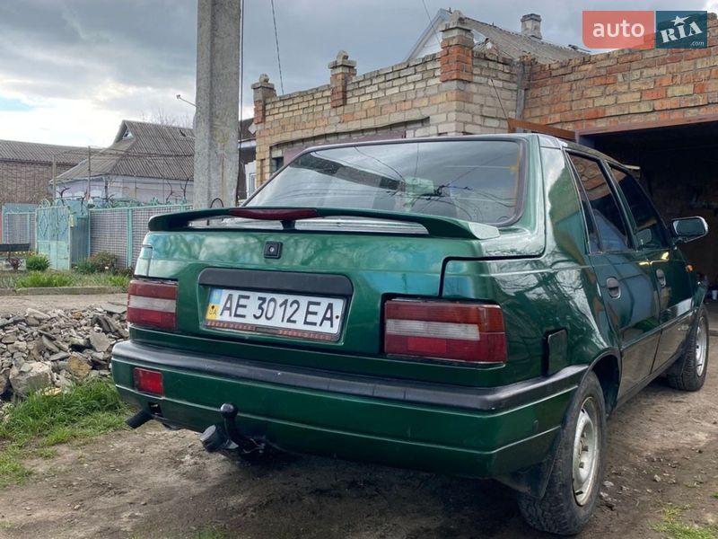 Седан Dacia SuperNova 2003 в Марганце