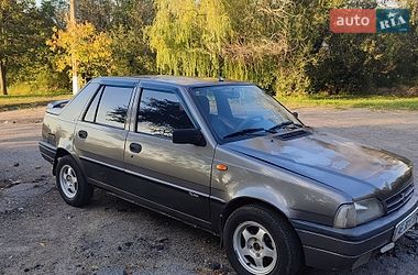 Седан Dacia SuperNova 2001 в Дніпрі