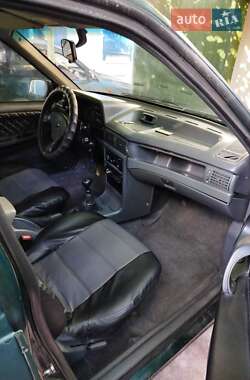 Седан Daewoo Cielo 1995 в Синельниково