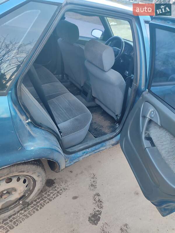 Седан Daewoo Espero 1997 в Заставной