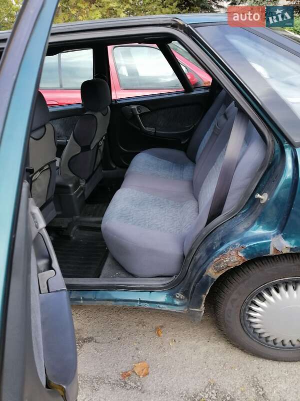 Седан Daewoo Espero 1997 в Запорожье