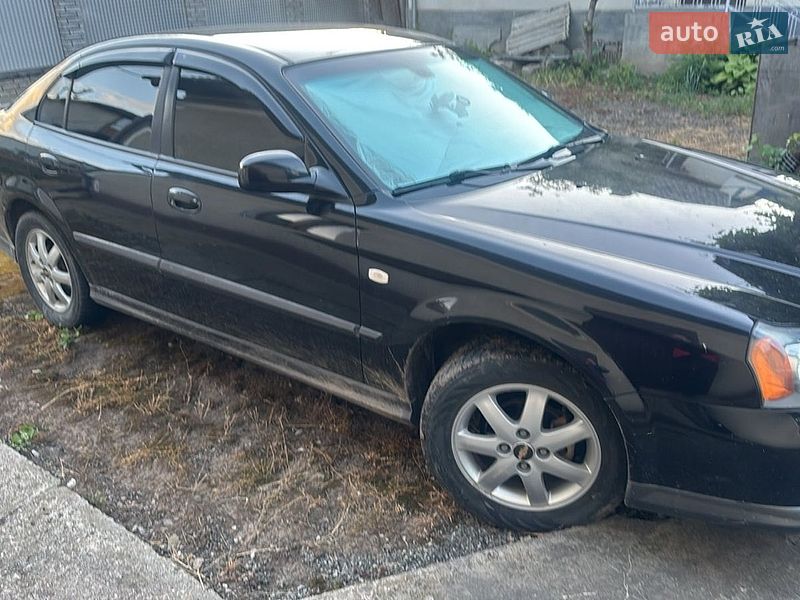 Седан Daewoo Evanda 2006 в Чорткові