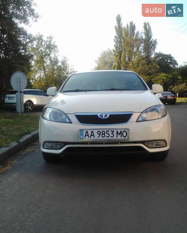 Daewoo Gentra 2013