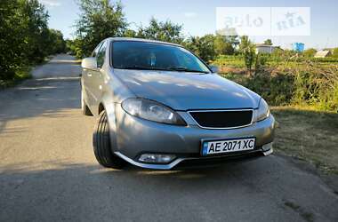 Седан Daewoo Gentra 2013 в Днепре