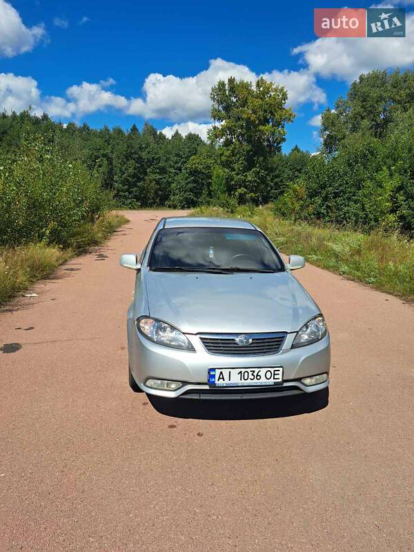 Седан Daewoo Gentra 2013 в 