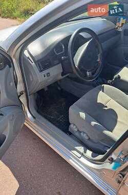 Седан Daewoo Gentra 2013 в 